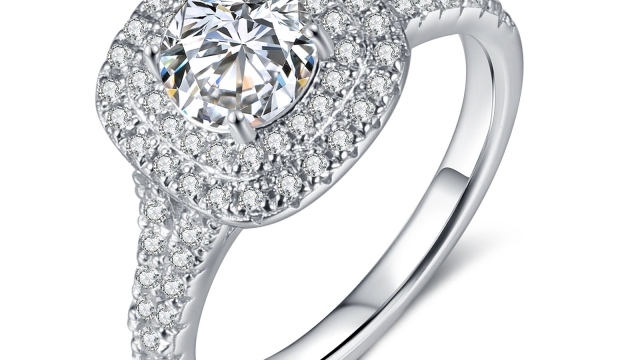 Gleaming Beauty: The Allure of Moissanite Engagement Rings