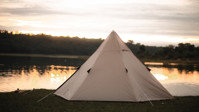 Unveiling Shelter: The Battle of Printed Canopy Tents vs. Inflatable Dome Tents